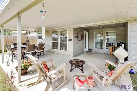 12724 Roe Dr, Walker, LA 70785 photo 3