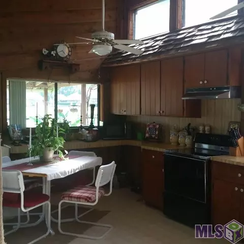 17337 Cline Dr, Maurepas, LA 70449 photo 8