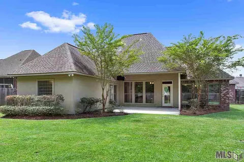 34242 Spring Lake Dr, Walker, LA 70785 photo 2