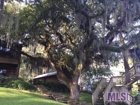 20574 Carpenter Rd, Springfield, LA 70462 photo 3