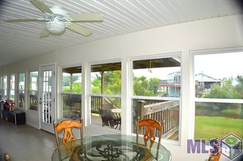17018 Peace Point Dr, Springfield, LA 70462 photo 17
