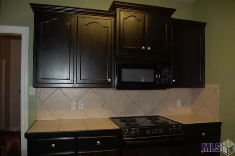 12530 Hidden Ridge Dr, Walker, LA 70785 photo 6