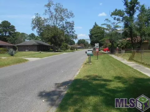 202 Sandra Dr, Baker, LA 70714 photo 3