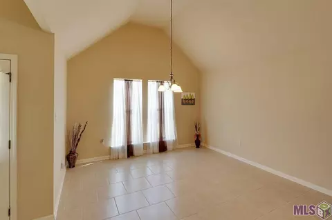 15024 Cross Gate Dr, Walker, LA 70785 photo 7