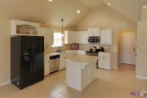 15024 Cross Gate Dr, Walker, LA 70785 photo 5