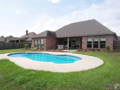 13478 Williamsburg Dr, Walker, LA 70785 photo 4