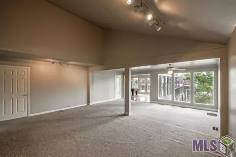 32845 Cypress Dr, Springfield, LA 70462 photo 10
