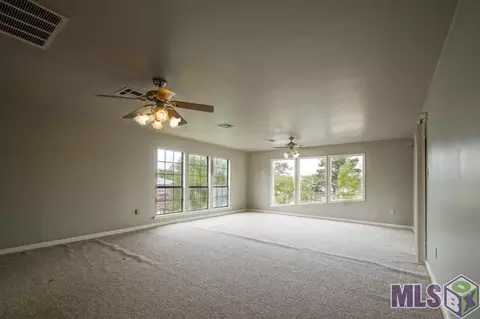 32845 Cypress Dr, Springfield, LA 70462 photo 12