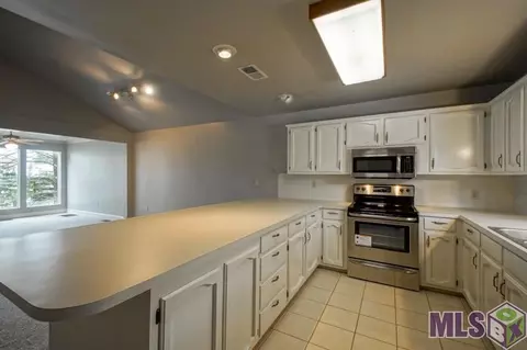 32845 Cypress Dr, Springfield, LA 70462 photo 5