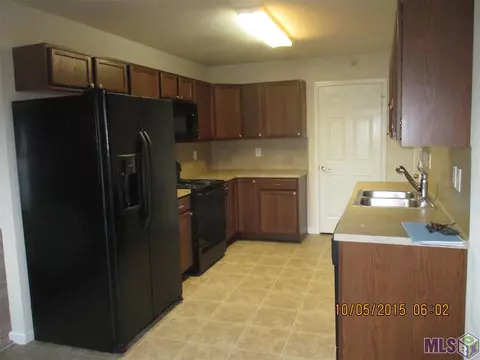 11231 Caddo Dr, Denham Springs, LA 70726 photo 3