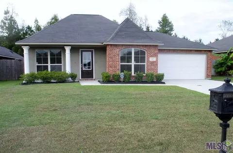 11231 Caddo Dr, Denham Springs, LA 70726 photo 1