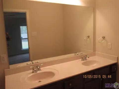 11231 Caddo Dr, Denham Springs, LA 70726 photo 12