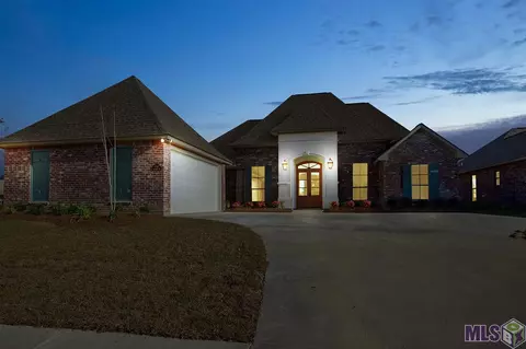 13307 Brookcrest Dr, Walker, LA 70785 photo 2