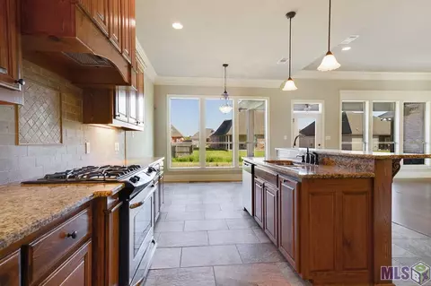 13307 Brookcrest Dr, Walker, LA 70785 photo 5
