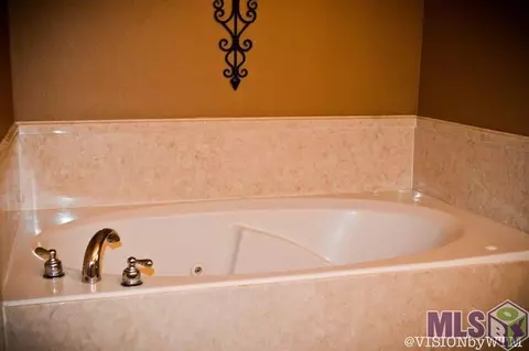 30489 Paul St, Walker, LA 70785 photo 13