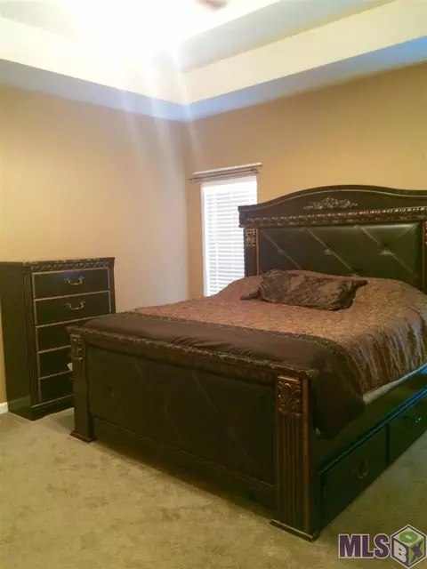 30489 Paul St, Walker, LA 70785 photo 8