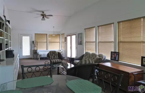 20601 Henry Rd, Killian, LA 70462 photo 7