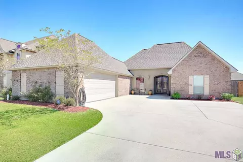 31012 Lake Spring Dr, Walker, LA 70785 photo 1