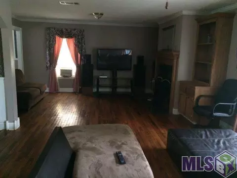 4004 Buchanan St, Baker, LA 70714 photo 2