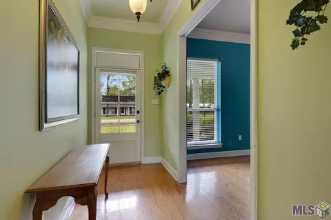 40410 Adele St, Gonzales, LA 70737 photo 2