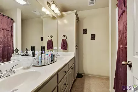 12281 Greenbriar Dr, Walker, LA 70785 photo 6