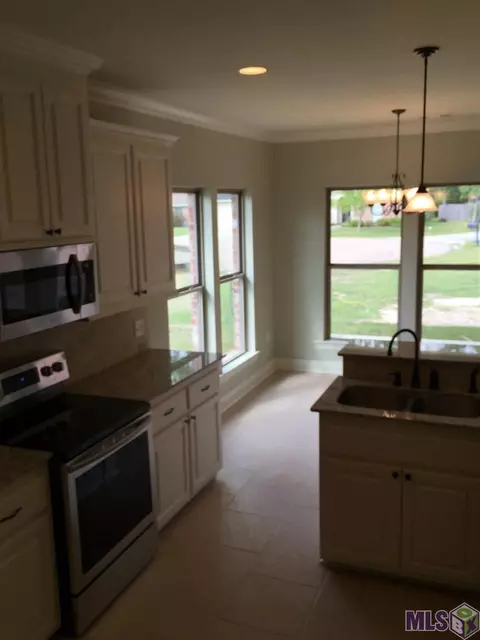 13099 Robin Dr, Walker, LA 70785 photo 6
