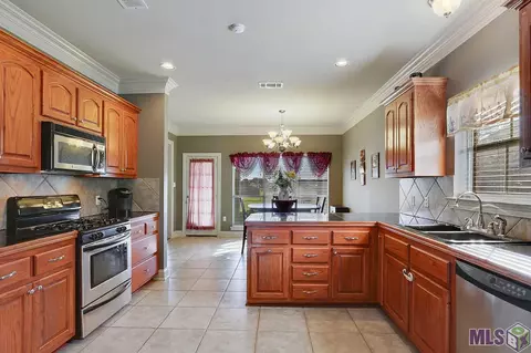 12522 Winter Ridge Dr, Walker, LA 70785 photo 7