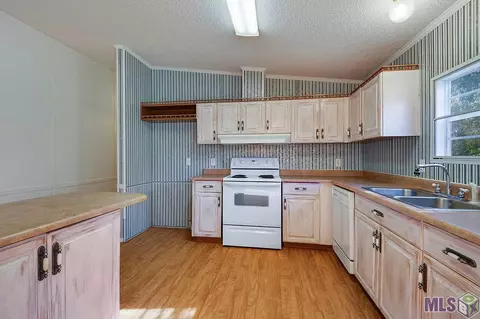 14646 Denham Rd, Pride, LA 70770 photo 5
