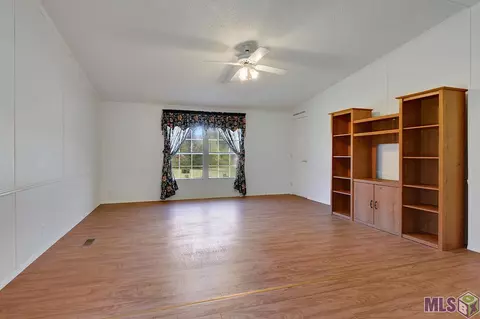 14646 Denham Rd, Pride, LA 70770 photo 7