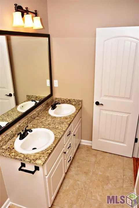 27724 Lakeview Dr, Walker, LA 70785 photo 22