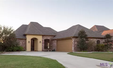 31013 Lake Spring Dr, Walker, LA 70785 photo 1