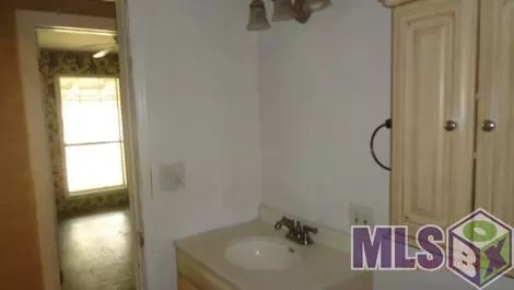 14230 Pine St, Walker, LA 70785 photo 8
