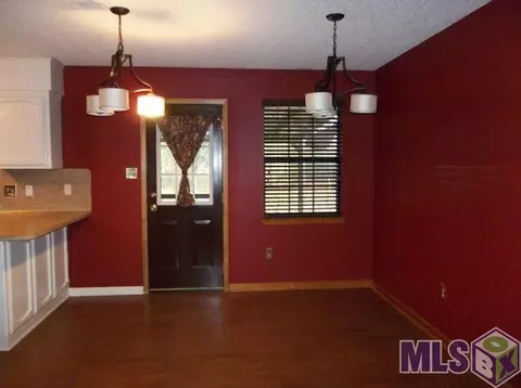 26805 Pen Dr, Walker, LA 70785 photo 2