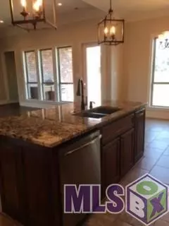 16013 Greenstone Ave, Central, LA 70770 photo 8