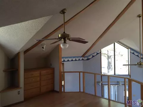 32695 Cypress Dr, Springfield, LA 70462 photo 11
