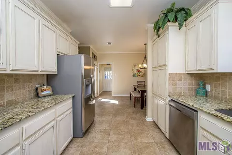 27697 Tall Oaks Dr, Walker, LA 70785 photo 17
