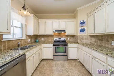 27697 Tall Oaks Dr, Walker, LA 70785 photo 15