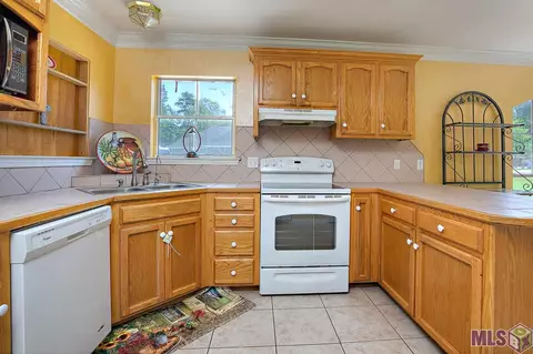 13321 Savannah Dr, Walker, LA 70785 photo 5