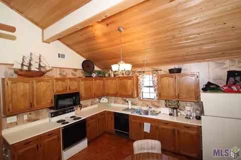 20534 Faust Cir, Springfield, LA 70462 photo 6