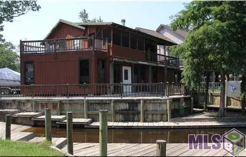 20534 Faust Cir, Springfield, LA 70462 photo 2