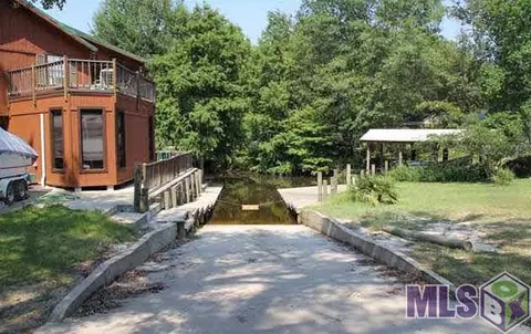 20534 Faust Cir, Springfield, LA 70462 photo 3