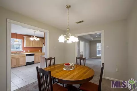 14527 E Beaver Dr, Pride, LA 70770 photo 7