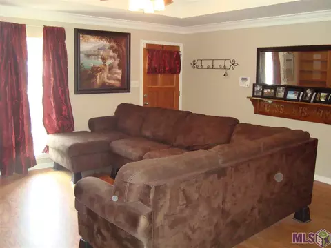 13331 Savannah Dr, Walker, LA 70785 photo 3