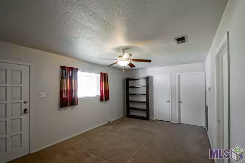 3986 Robert St, Zachary, LA 70791 photo 4