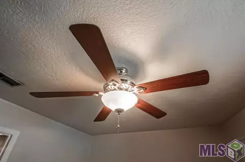 3986 Robert St, Zachary, LA 70791 photo 6