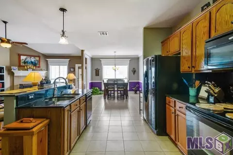 34044 Spring Lake Dr, Walker, LA 70785 photo 7