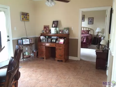 13555 Arnold Rd, Walker, LA 70785 photo 2