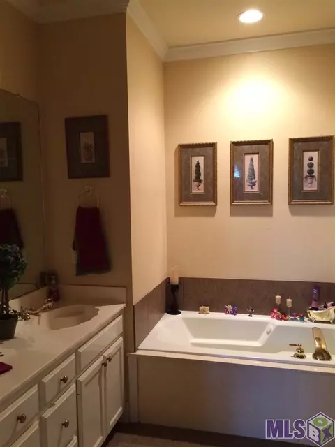 13555 Arnold Rd, Walker, LA 70785 photo 5