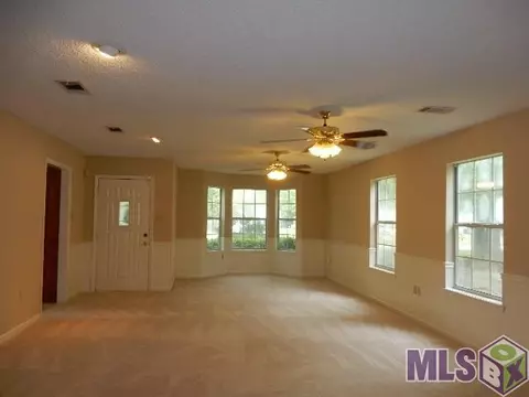 14943 E Beaver Dr, Pride, LA 70770 photo 8
