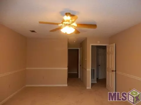 14943 E Beaver Dr, Pride, LA 70770 photo 3